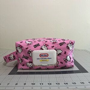 Hello Kitty diaper and wipes pouch